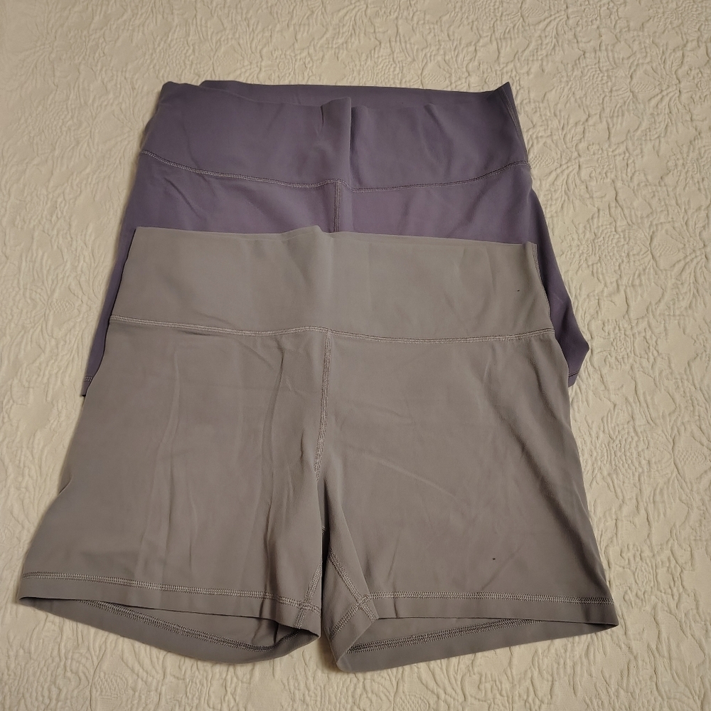 Aritzia TNA Women's Stretch High-Waist Active Shorts - Dark and Light Gray